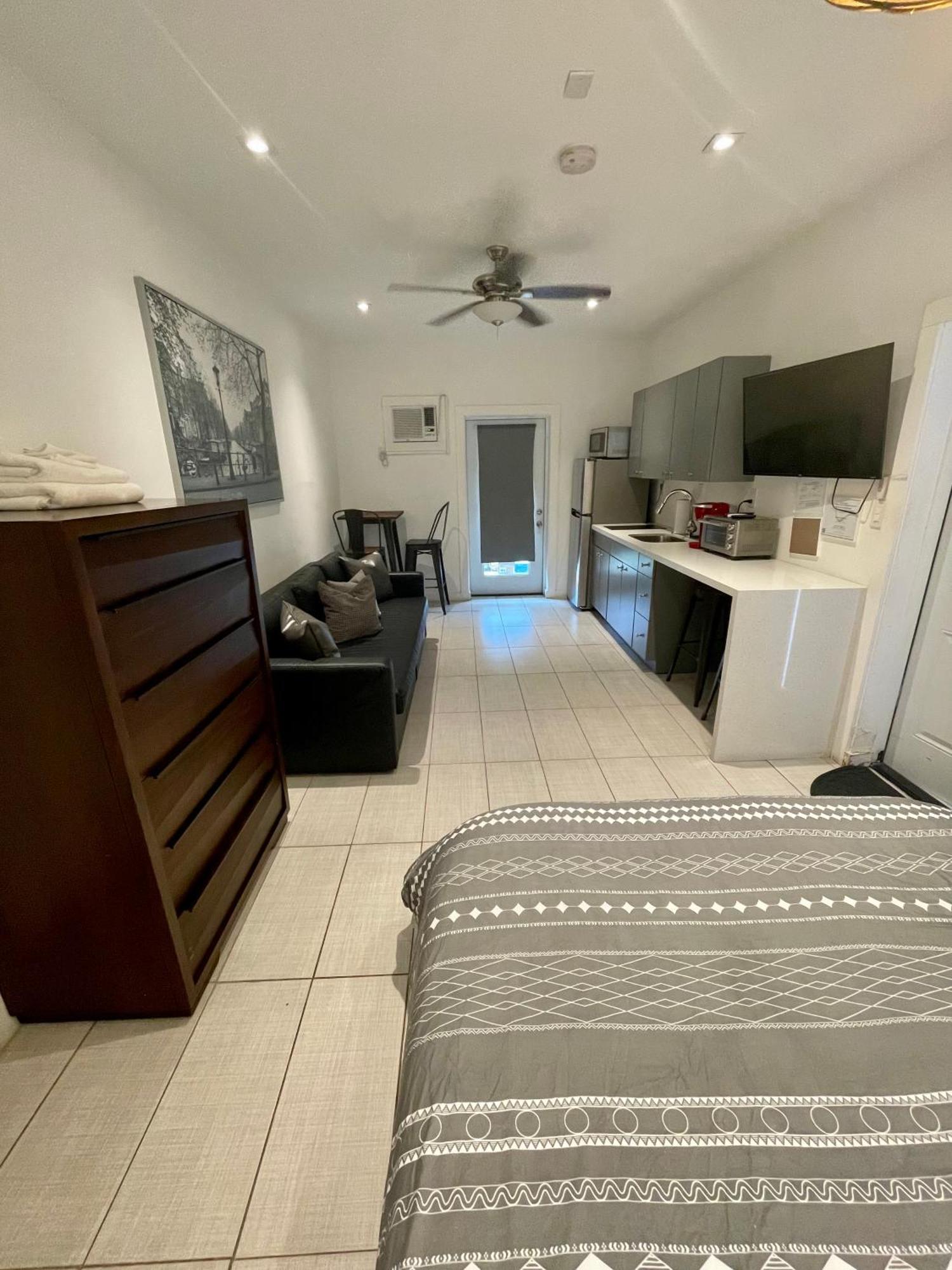 Modern Riverview Apartments Форт Лодърдейл Екстериор снимка